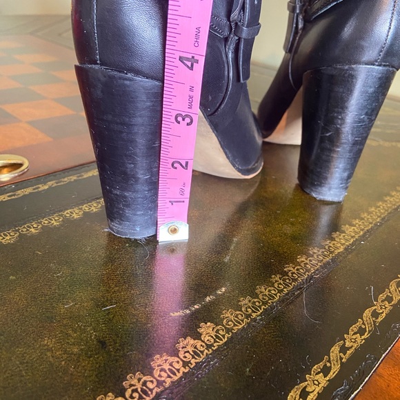 Michael Kors Black Foldover Ankle Boots. - Picture 3 of 3